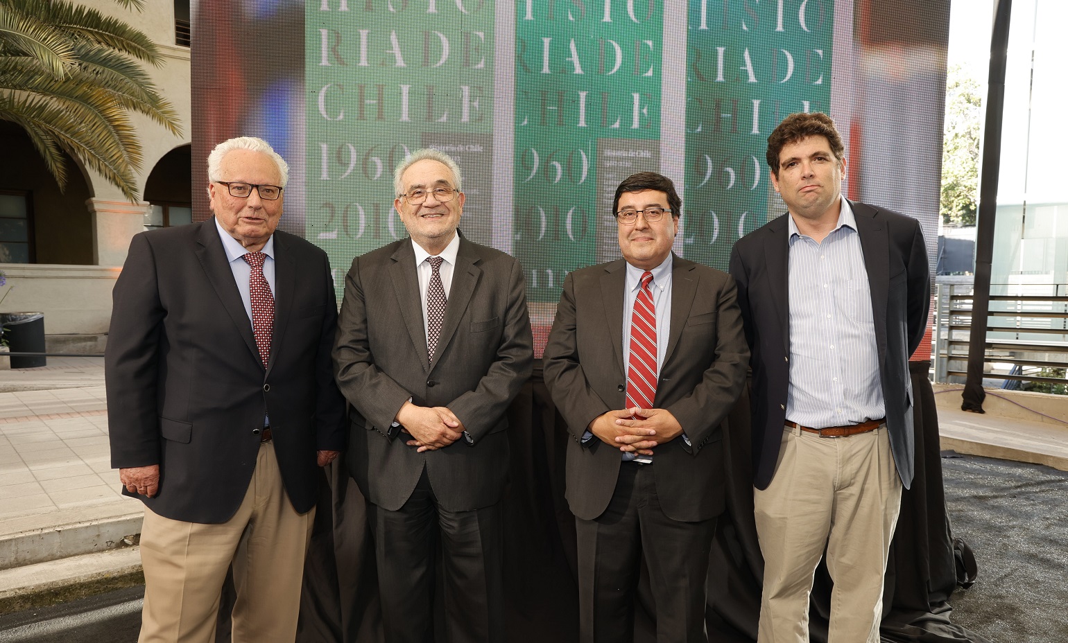 Lanzamiento-libro-de-historia-de-Chile11