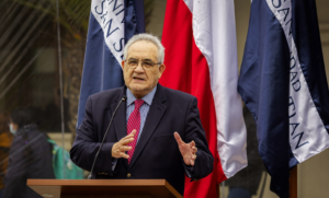 USS presentó libro El Gobierno de Allende, la Unidad Popular y la crisis de la democracia en Chile 1970-1973