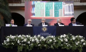 Lanzamiento-libro-de-historia-de-Chile13