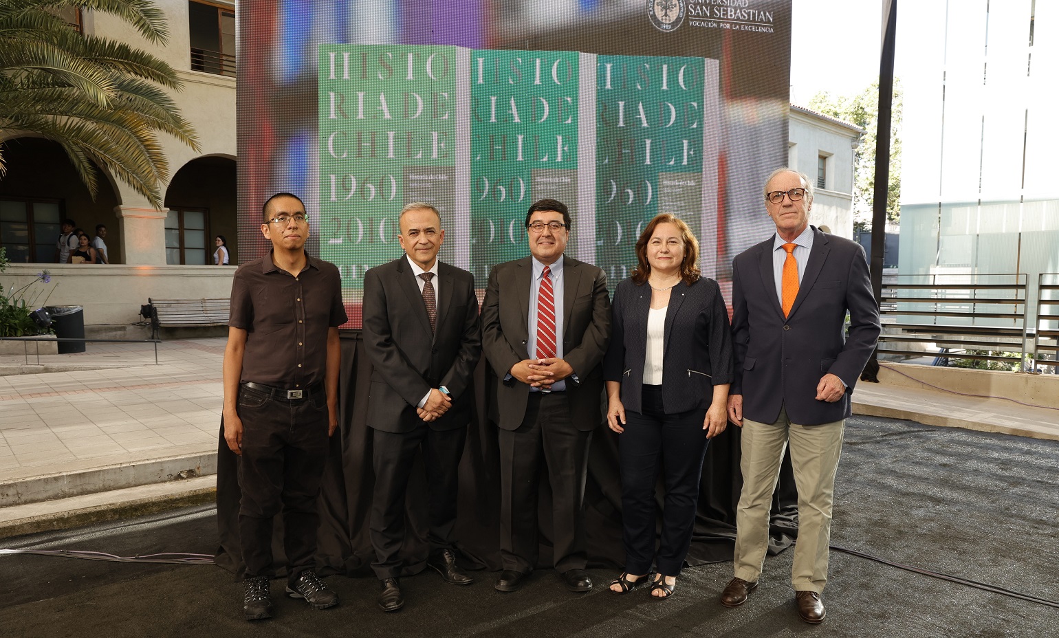 Lanzamiento-libro-de-historia-de-Chile15