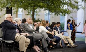 Lanzamiento-libro-de-historia-de-Chile3