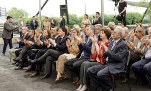 Lanzamiento-libro-de-historia-de-Chile5